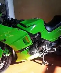 Kawasaki GPZ 600 del 1989 da trasformare!