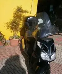 Aprilia Sportcity 200 blu