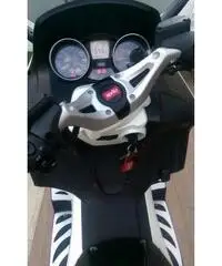 Aprilia Srv 850 2012 perfetto Aprilia Srv 850 2012 perfetto