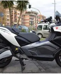 APRILIA SRV 850 Ott. 2o12 euro3 Originale Tagliandato APRILIA SRV 850 Ott. 2o12 euro3 Originale Tagliandato