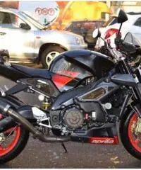 APRILIA Tuono 1000 R Lug. 2oo4 Km 27.000 APRILIA Tuono 1000 R Lug. 2oo4 Km 27.000