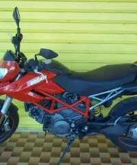 DUCATI Hypermotard 796 2011 DUCATI Hypermotard 796 2011