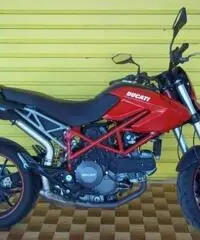 DUCATI Hypermotard 796 2011 DUCATI Hypermotard 796 2011