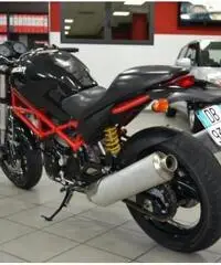 DUCATI Monster 695 Lug. 2oo7 euro3 €. 2.800 Originale DUCATI Monster 695 Lug. 2oo7 euro3 €. 2.800 Originale