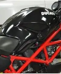 DUCATI Monster 695 Lug. 2oo7 euro3 €. 2.800 Originale DUCATI Monster 695 Lug. 2oo7 euro3 €. 2.800 Originale