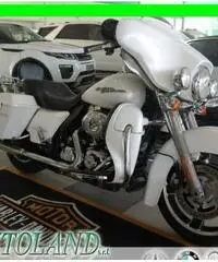 HARLEY-DAVIDSON CVO Street Glide 1690 CC BIANCO PERLATO* COME NUOVA* HARLEY-DAVIDSON CVO Street Glide 1690 CC BIANCO PERLATO* COME NUOVA*