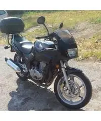 Honda CB500 anno 2002 alcuni parti graffiate Honda CB500 anno 2002 alcuni parti graffiate