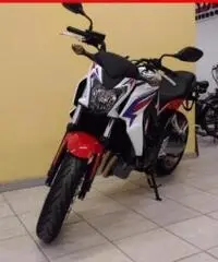 HONDA CB650F Bianco - 1 HONDA CB650F Bianco - 1