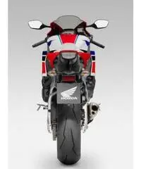 HONDA CBR 1000 RR FIREBLADE SP HONDA CBR 1000 RR FIREBLADE SP