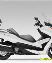 HONDA Forza 300 ABS DELUXE HONDA Forza 300 ABS DELUXE