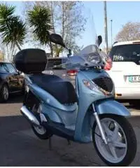 HONDA SH 150 i D/T Apr.2oo5 €. 1.000 HONDA SH 150 i D/T Apr.2oo5 €. 1.000
