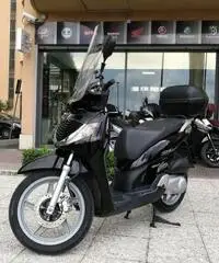 HONDA SH 150 PASSAGGIO E GARANZIA INCLUSO HONDA SH 150 PASSAGGIO E GARANZIA INCLUSO