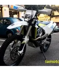 HUSQVARNA 701 Enduro 2016 UNIPRO' - solo 400 km !!!! 2 Anni garanzia HUSQVARNA 701 Enduro 2016 UNIPRO' - solo 400 km !!!! 2 Anni garanzia