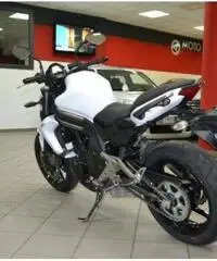 KAWASAKI ER-6N Mag.2o13 euro3 €. 3.700 KAWASAKI ER-6N Mag.2o13 euro3 €. 3.700