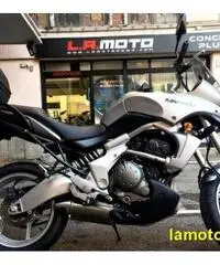 KAWASAKI Versys 650 Uniprò Garanzia 24 Mesi  + Permute KAWASAKI Versys 650 Uniprò Garanzia 24 Mesi  + Permute