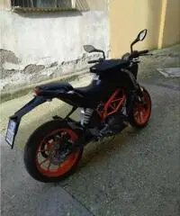KTM Duke 390 Abs Black KM0 Ottobre 2016 KTM Duke 390 Abs Black KM0 Ottobre 2016