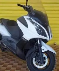 KYMCO Downtown 300i 2009 KYMCO Downtown 300i 2009