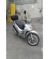 Kymco People 150 anno 2005 Kymco People 150 anno 2005