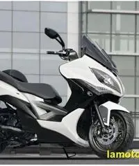 KYMCO Xciting 400i . KYMCO Xciting 400i .