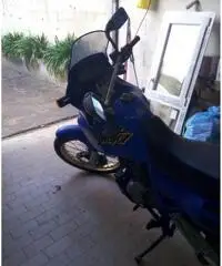 Moto Honda dominator