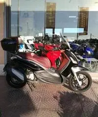 PIAGGIO Beverly 350 SportTouring Passaggio e Garanzia Incluso