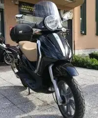 PIAGGIO Beverly Tourer 300 PASSAGGIO E GARANZIA INCLUSO PIAGGIO Beverly Tourer 300 PASSAGGIO E GARANZIA INCLUSO