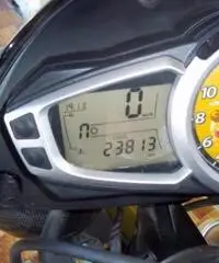 TRIUMPH Street Triple 675 2011