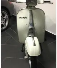 Vespa Special 50 4 marce 1982 colore originale bianco spino Vespa Special 50 4 marce 1982 colore originale bianco spino