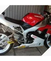 Yamaha R1 CARBURATORI