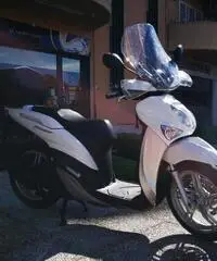 YAMAHA Xenter 150 PASSAGGIO E GARANZIA OMAGGIO YAMAHA Xenter 150 PASSAGGIO E GARANZIA OMAGGIO