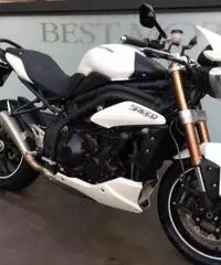 TRIUMPH Speed Triple 1050 speed triple