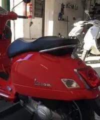 PIAGGIO Vespa GTS 300 Super MY 14