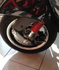 VESPA GTS 300 Super MY 14