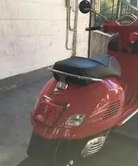 VESPA GTS 300 Super MY 14