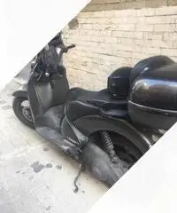 Scarabeo 250cc