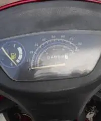 OTTIMO CICLOMOTORE . PERFETTO. OMOLOGATO 2 PERSONE. PROVINCIA TARANTO