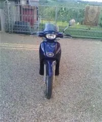 Vendesi scooter Aprilia Scarabeo 50cc 2t Vendesi scooter Aprilia Scarabeo 50cc 2t