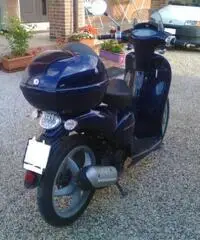 Vendesi scooter Aprilia Scarabeo 50cc 2t Vendesi scooter Aprilia Scarabeo 50cc 2t