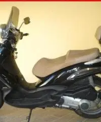 PIAGGIO Beverly 300 i.e nero - 25367 PIAGGIO Beverly 300 i.e nero - 25367