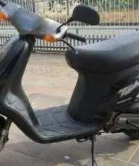 Vendo gilera typhoon 50 anno 2006 condizioni eccellenti moto