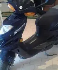 Scooter Motorino Suzuki Katana 50