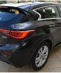 INFINITI Q30 2.2 diesel DCT Premium Tech solo 8.000km