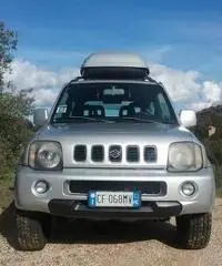 Suzuki Jimny 1.3i 16v JLX special 4WD GPL Suzuki Jimny 1.3i 16v JLX special 4WD GPL