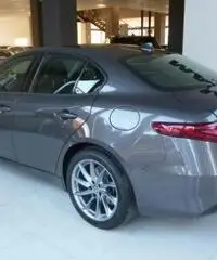 Alfa Romeo Giulia 2.2 Turbodiesel 150 CV Super