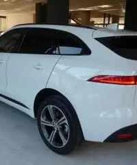 Jaguar F-pace 2.0d 180 CV R-sport