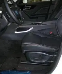 Jaguar F-pace 2.0d 180 CV R-sport
