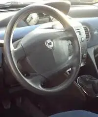 Lancia Ypsilon 1.3 Multijet 16V Platino