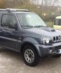 Suzuki Jimny 1.5 DDiS cat 4WD Suzuki Jimny 1.5 DDiS cat 4WD
