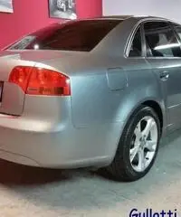 AUDI A4 2.0 16V TDI AMBITION