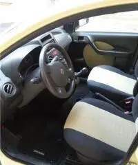 FIAT Panda 1.2 16V Emotion 2010